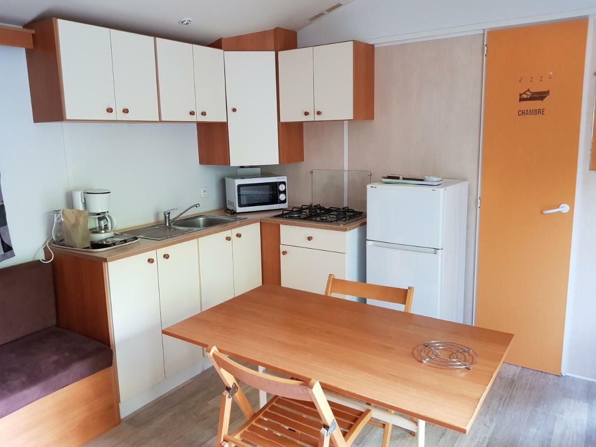 Camping Le Moulin Du Roy Revel  Eksteriør billede